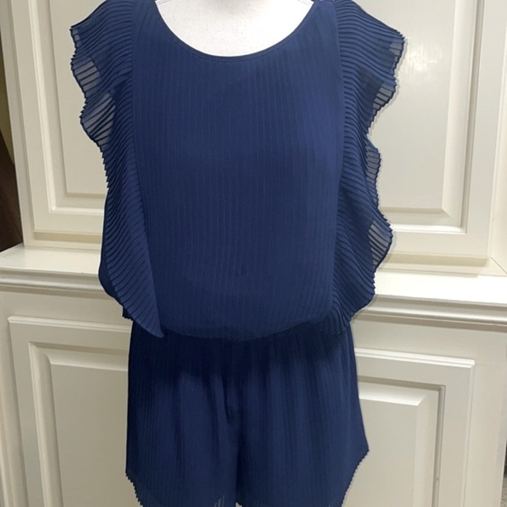 CLUB MONACO Jonet Romper Pleated Sheer Open Back In Rajasthan Navy Size 4 - Picture 4 of 12
